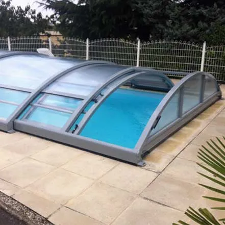 abri basci de piscine ouvert