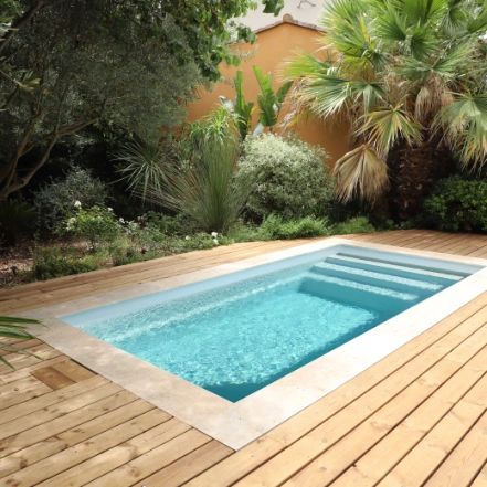 piscine enterrée coque en eau