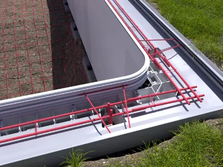 Piscine extérieur en eau