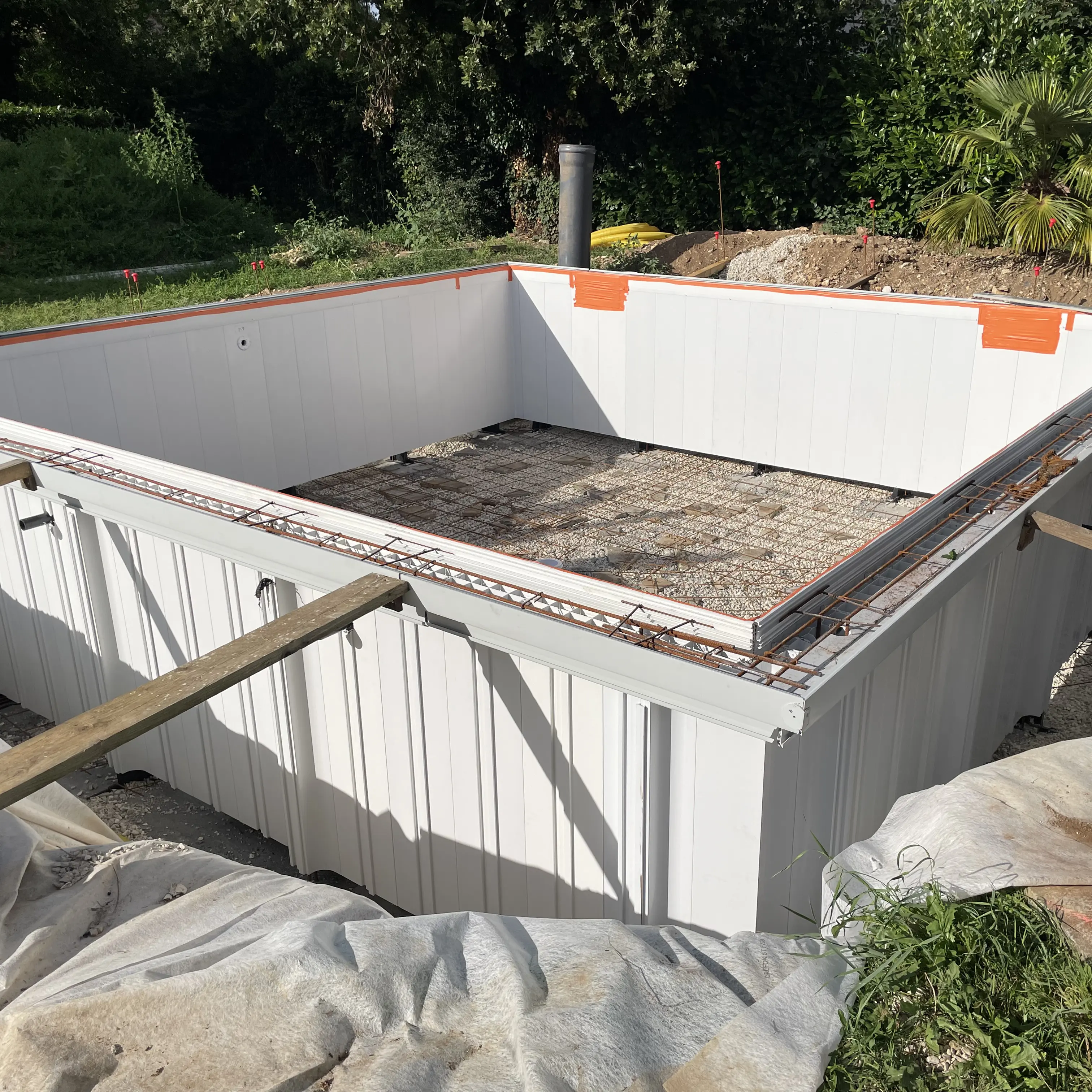 Piscine extérieur en eau