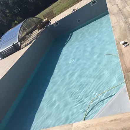 Piscine extérieur en rénovation