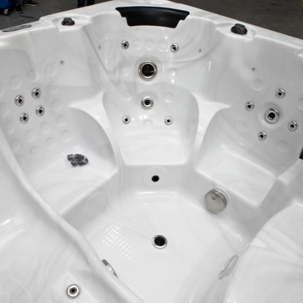 Spa de nage de la gamme Oasis Euforia