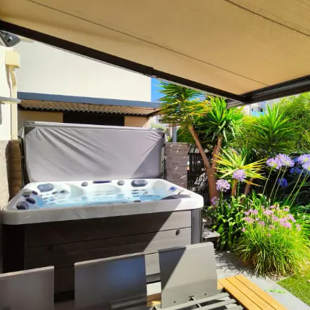 Spa de la gamme Oasis modèle amor