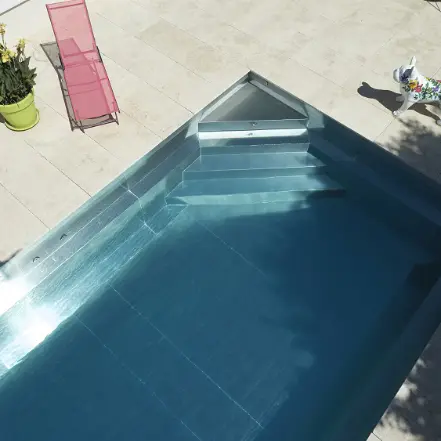piscine inox extérieur entérée en eau
