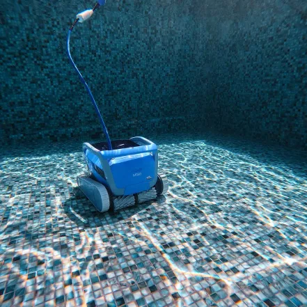 Robot nettoyeur de piscine