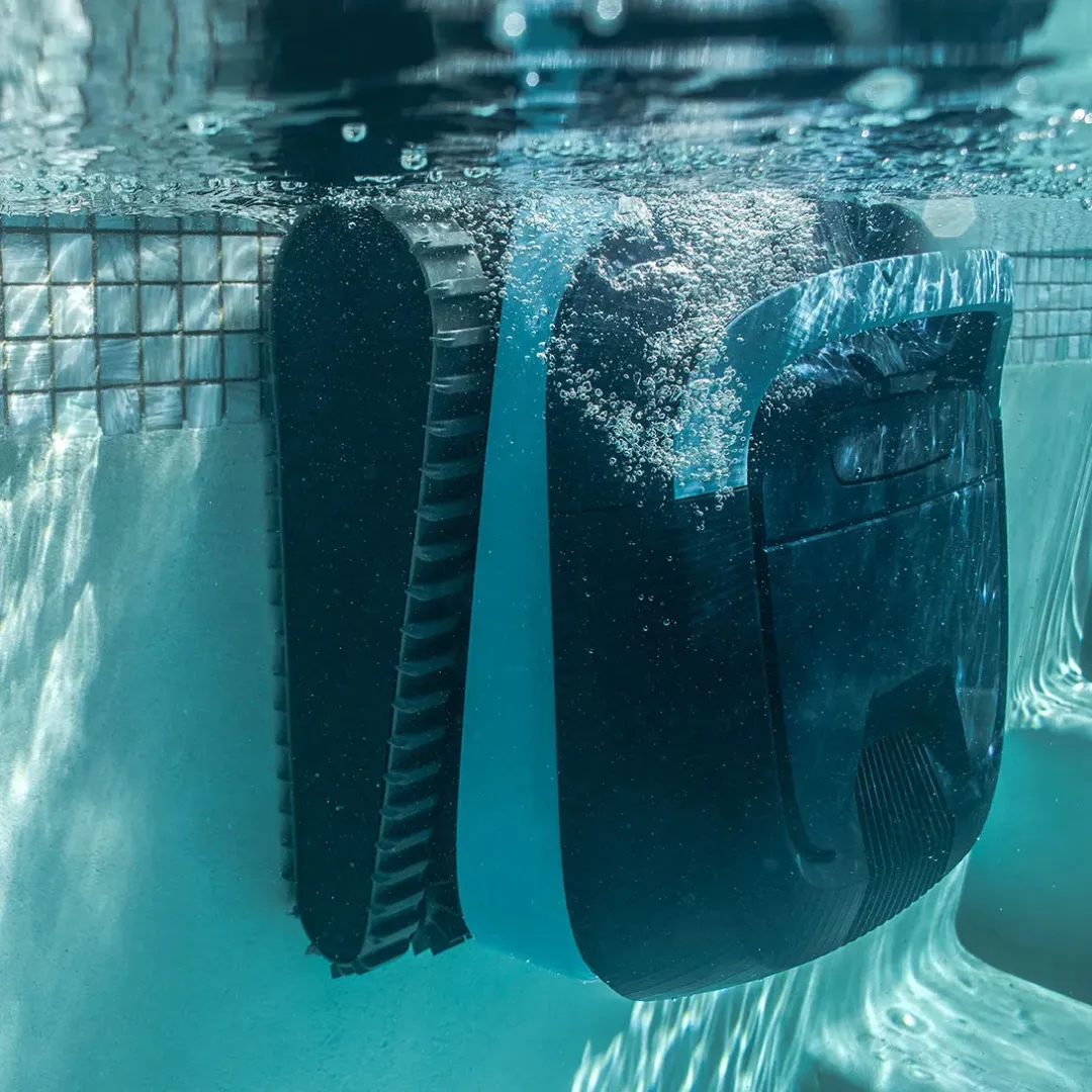 Robot de piscine Maytronics Eon 120d