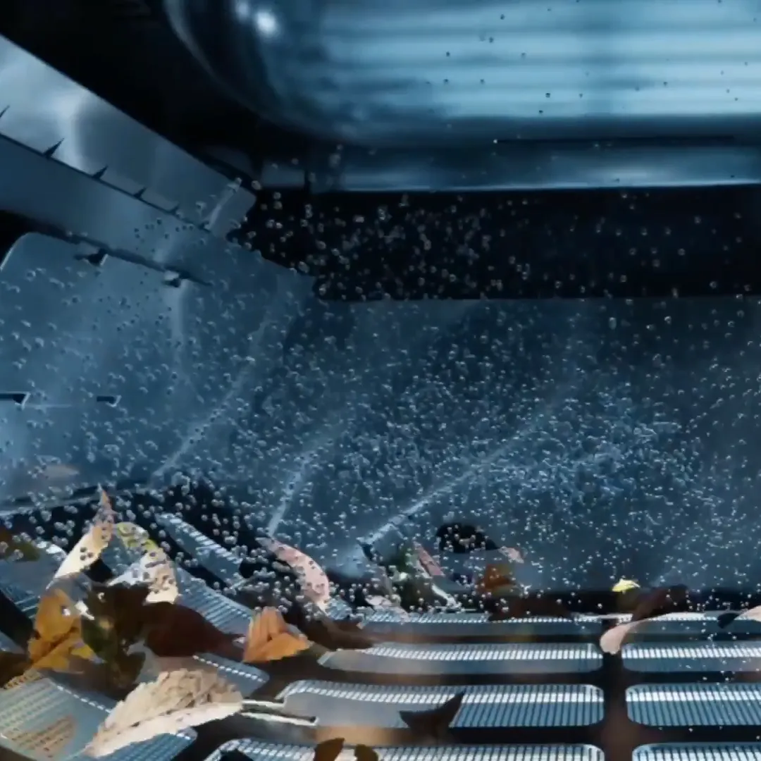 Intérieur de robot de piscine surfer