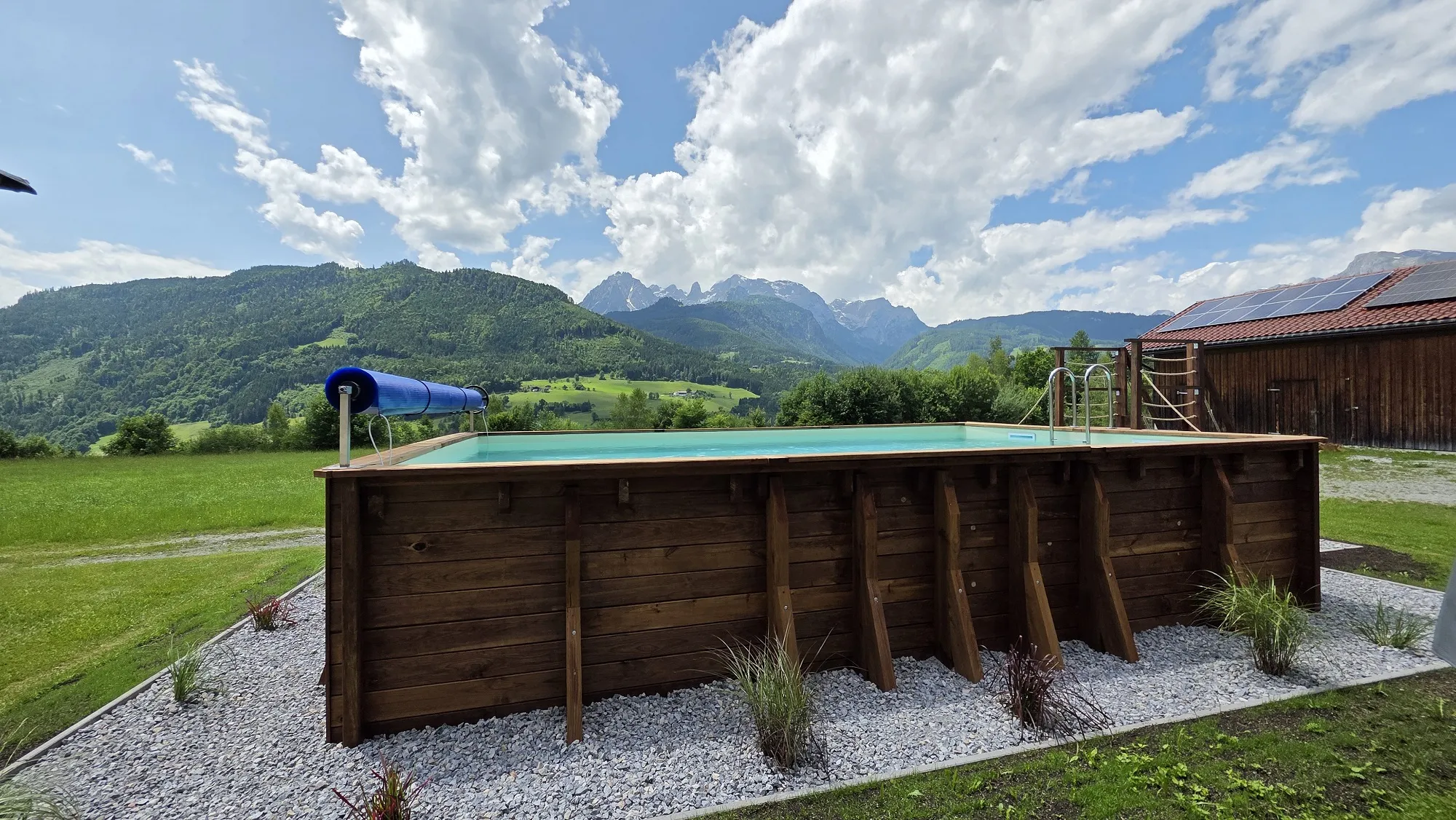 Piscine extérieur en bois oasis piscines