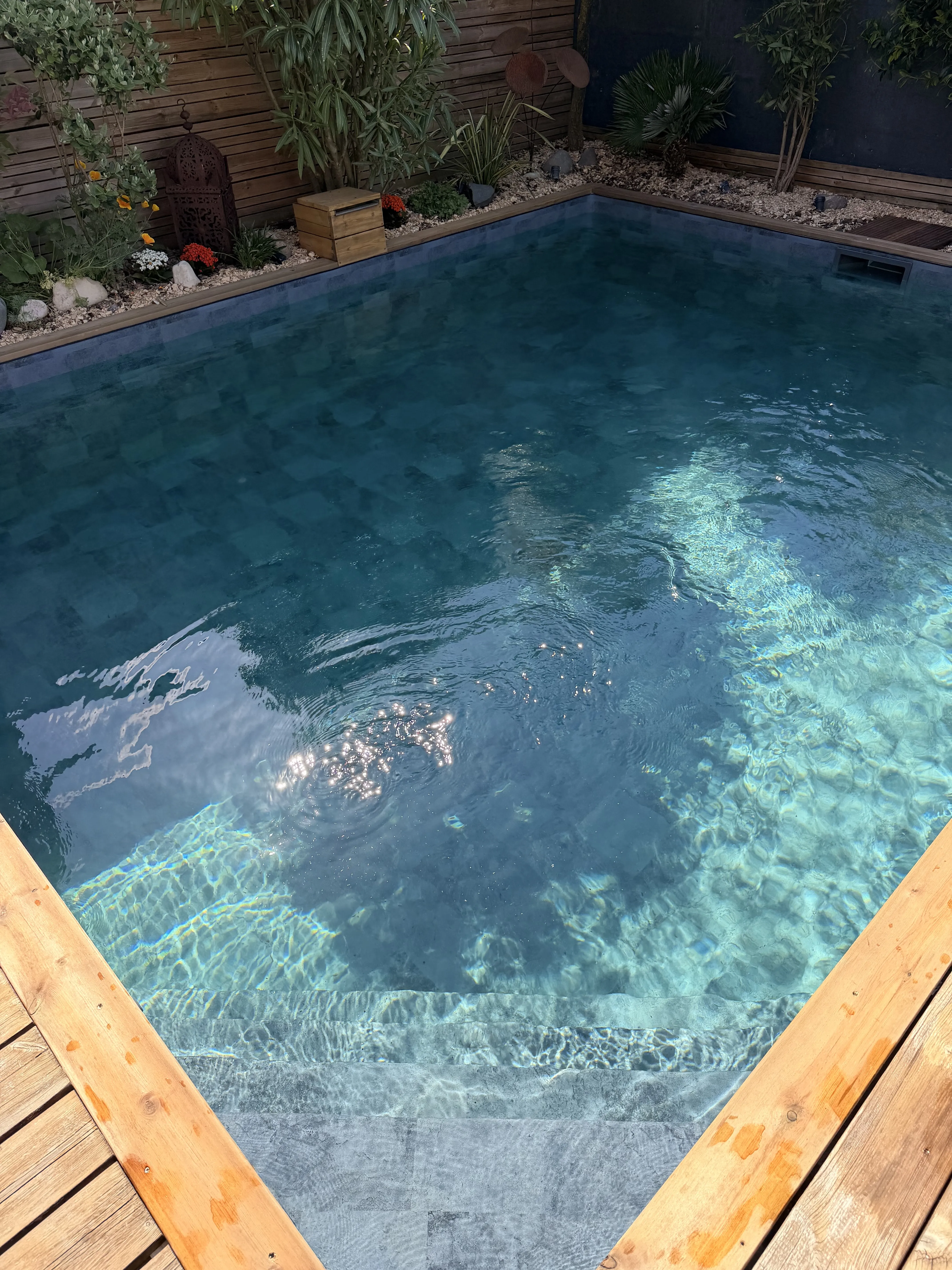 Piscine extérieur enterrée en eau avec liner
