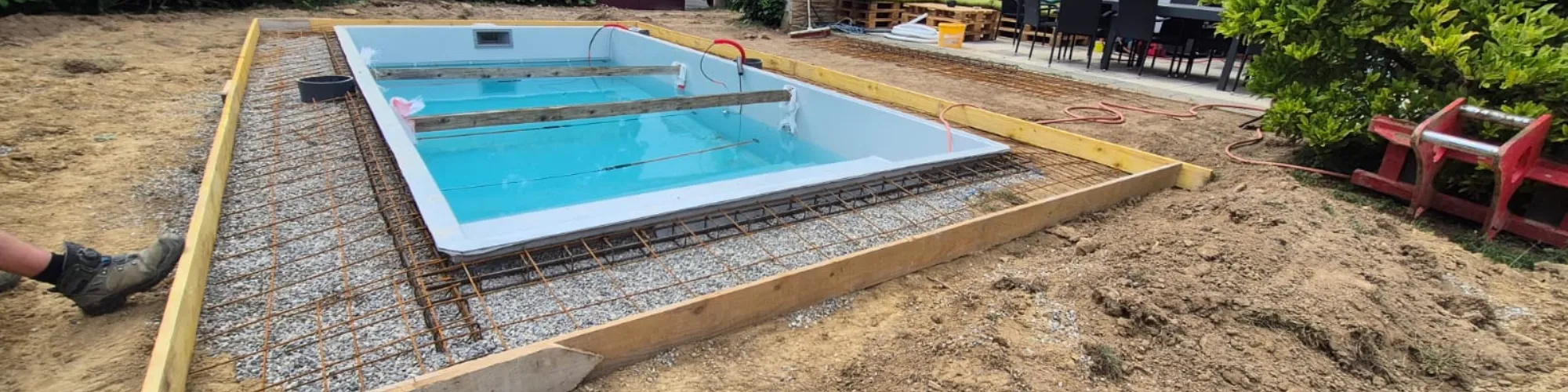 Piscine coque oasis en construction