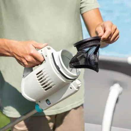 Nettoyeur a batterie pour spa Intex